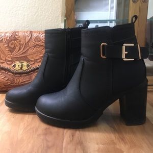 Chunky booties